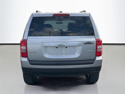 Billet Silver Metallic Clearcoat 2017 Jeep Patriot Latitude