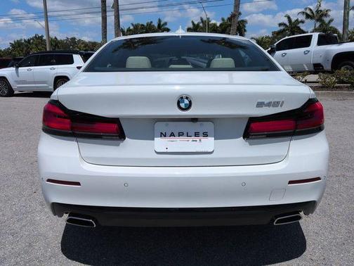 Alpine White 2023 BMW 540 i
