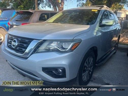 2018 Nissan Pathfinder SV