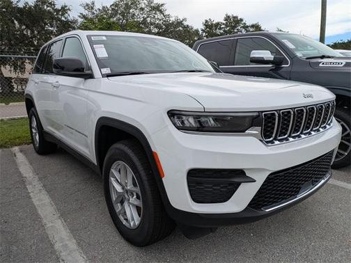 2025 Jeep Grand Cherokee Laredo X
