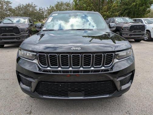 2025 Jeep Grand Cherokee Laredo X