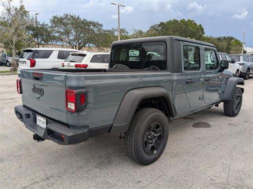 2025 Jeep Gladiator Sport