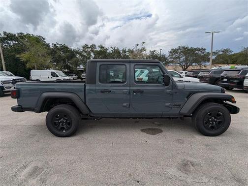 2025 Jeep Gladiator Sport