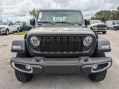 2025 Jeep Gladiator Sport