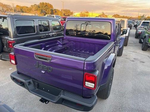 2026 Jeep Gladiator Sport