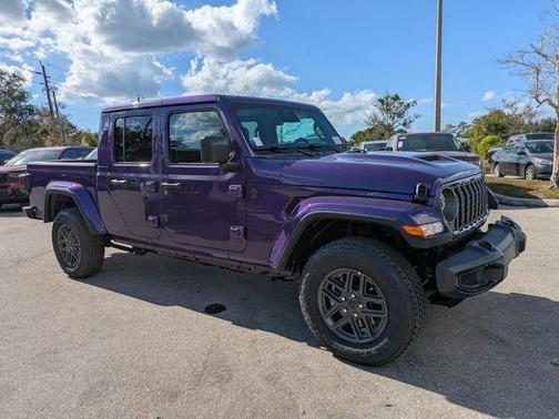 2026 Jeep Gladiator Sport