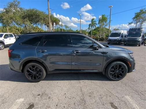 2022 Kia Sorento SX