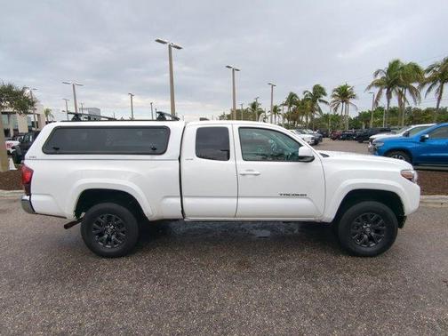 2022 Toyota Tacoma SR