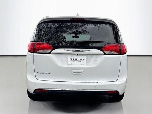 2020 Chrysler Pacifica Touring-L Plus