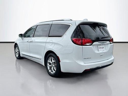 2020 Chrysler Pacifica Touring-L Plus