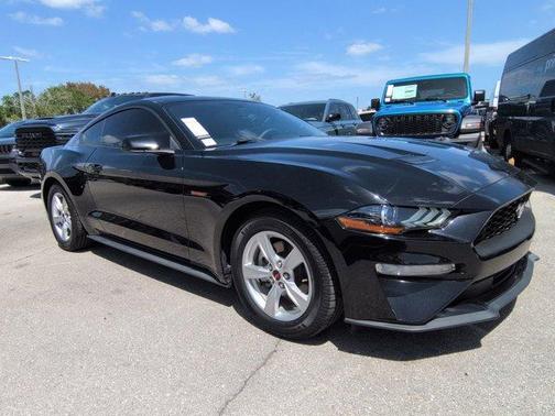 2020 Ford Mustang EcoBoost