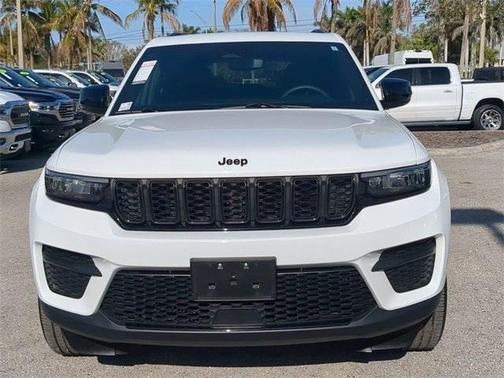 2024 Jeep Grand Cherokee Laredo