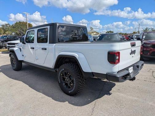 2026 Jeep Gladiator Sport