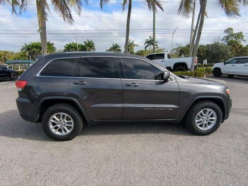 2019 Jeep Grand Cherokee Laredo E