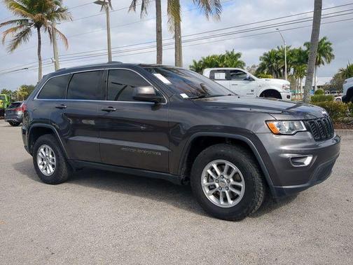 2019 Jeep Grand Cherokee Laredo E