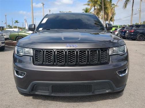 2019 Jeep Grand Cherokee Laredo E