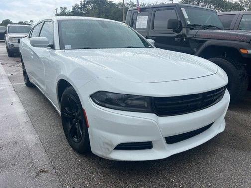 2020 Dodge Charger SXT