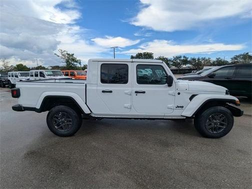 2025 Jeep Gladiator Sport