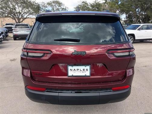 2025 Jeep Grand Cherokee L Laredo