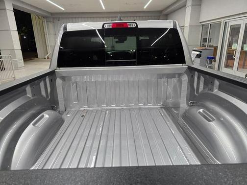 Billet Silver Metallic Clearcoat 2026 RAM 1500 Tradesman