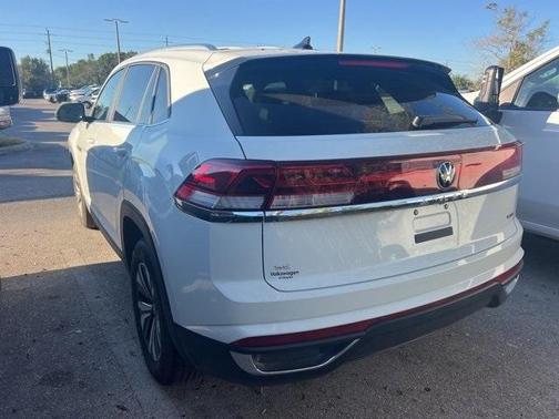 2025 Volkswagen Atlas Cross Sport 2.0T SE