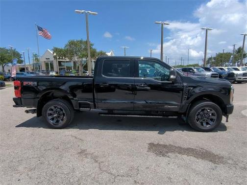 2023 Ford F-350 Lariat Super Duty
