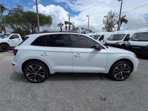 Glacier White Metallic 2021 Audi SQ5 3.0T Premium Plus