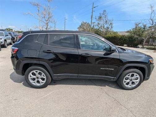 2025 Jeep Compass Sport