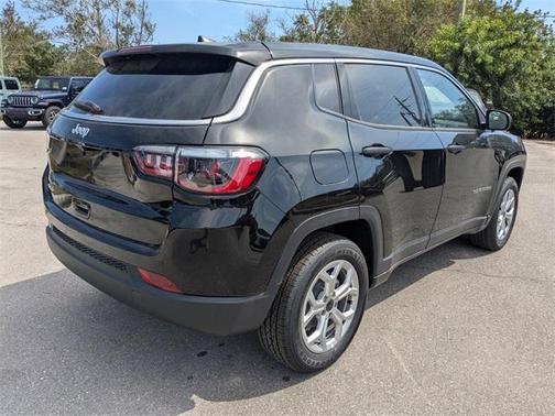 2025 Jeep Compass Sport
