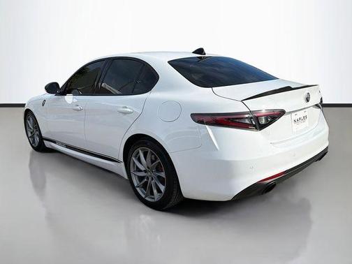 2024 Alfa Romeo Giulia Base