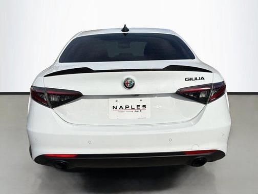 2024 Alfa Romeo Giulia Base