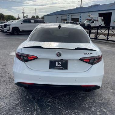 2024 Alfa Romeo Giulia Base