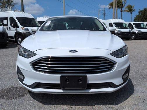 Oxford White 2019 Ford Fusion SE
