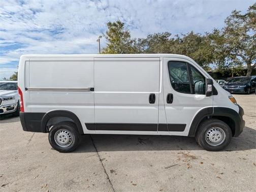 2025 RAM ProMaster 1500 Low Roof