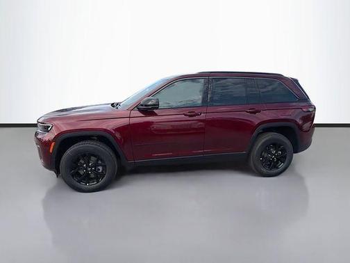 2026 Jeep Grand Cherokee Laredo