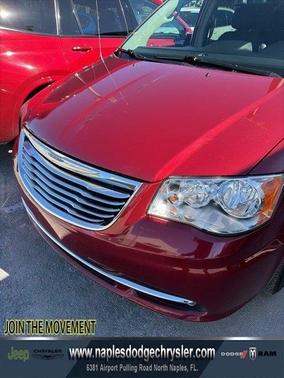 2016 Chrysler Town & Country Touring-L