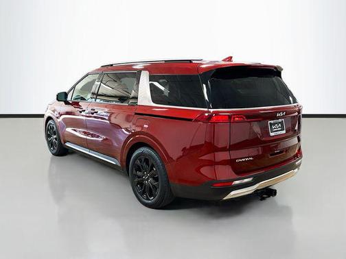 2024 Kia Carnival SX