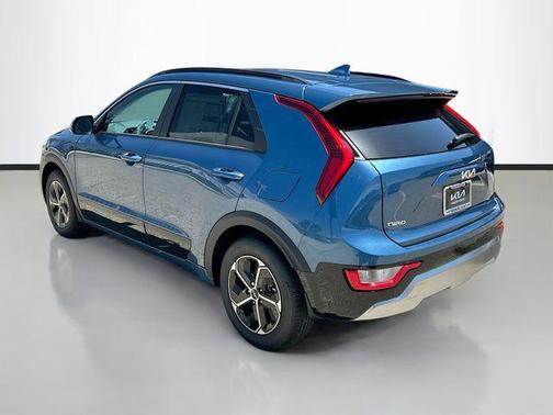 2025 Kia Niro SX
