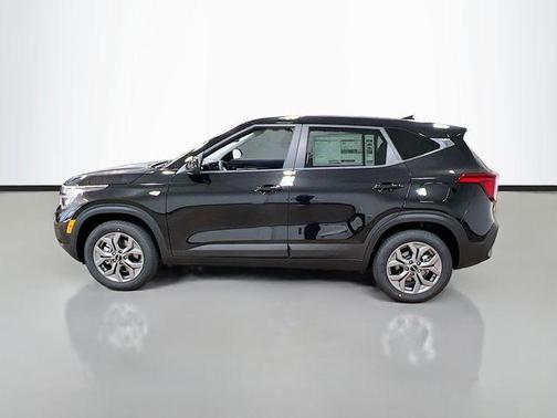 2025 Kia Seltos LX