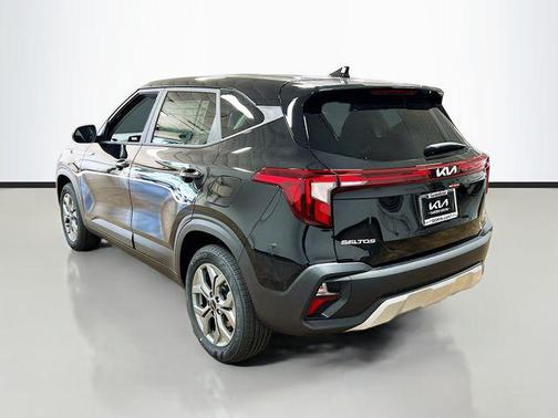 2025 Kia Seltos LX