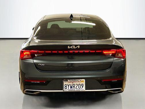 2022 Kia K5 EX