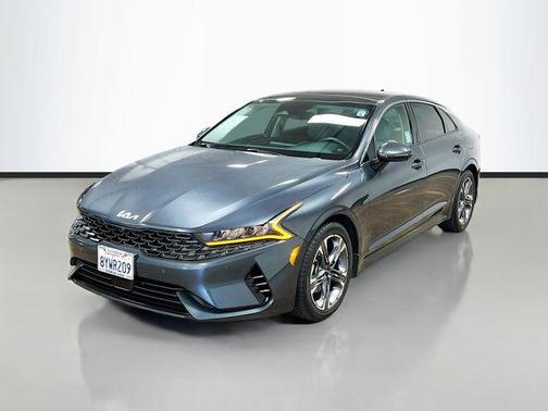 2022 Kia K5 EX