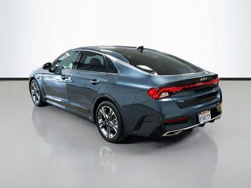 2022 Kia K5 EX