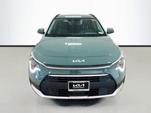 2025 Kia Niro Plug-In Hybrid EX