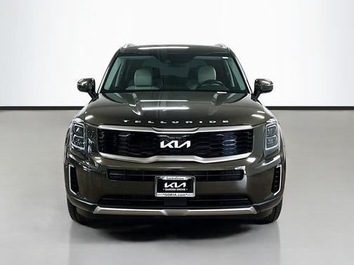 Moss 2022 Kia Telluride EX