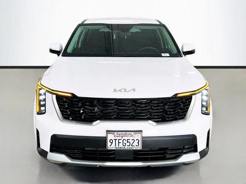 2025 Kia Sorento LX