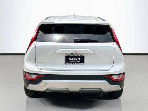 2025 Kia Niro LX