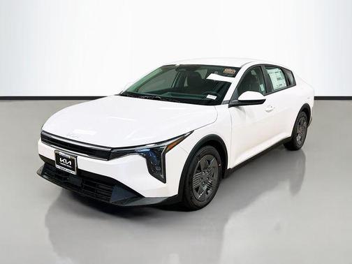 2025 Kia K4 LX