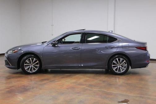 Photo 5 of 29 of 2020 Lexus ES 350 Base