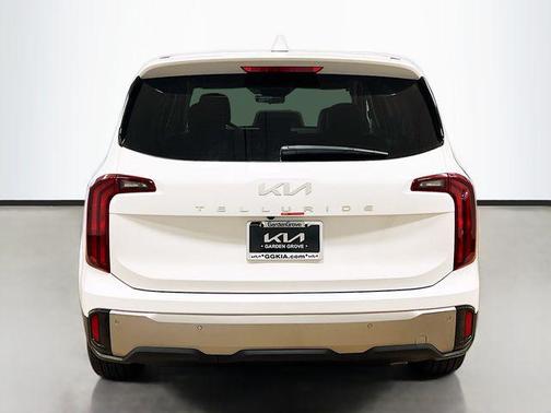 2025 Kia Telluride LX